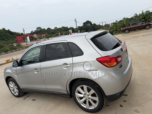Mitsubishi Outlander 2.0 PHEV AWD 2016 Gray