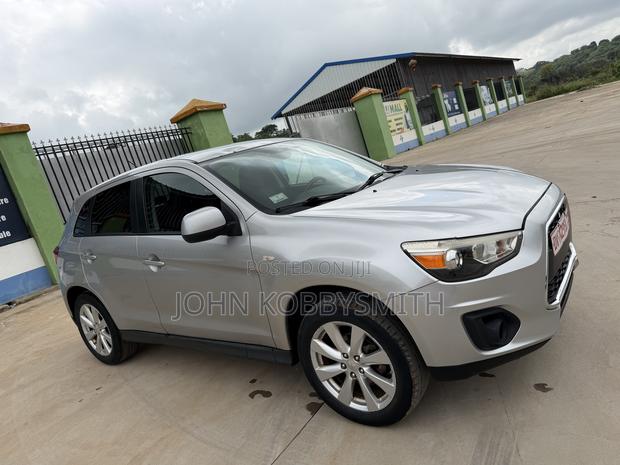 Mitsubishi Outlander 2.0 PHEV AWD 2016 Gray