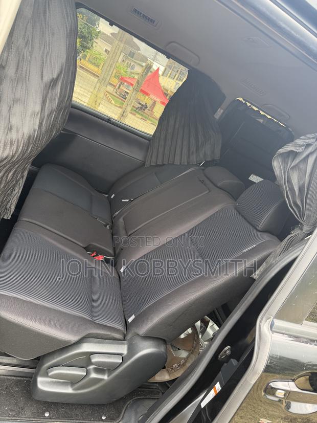 Toyota Voxy 2016 Black