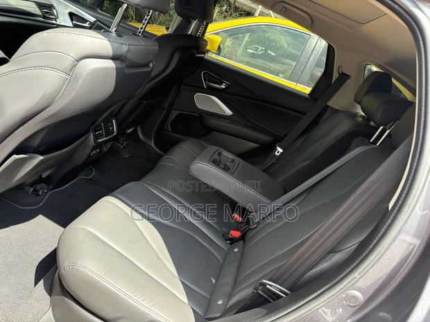 Acura ADX 2025