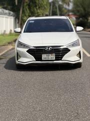 Hyundai Elantra SE 2020 White for sale