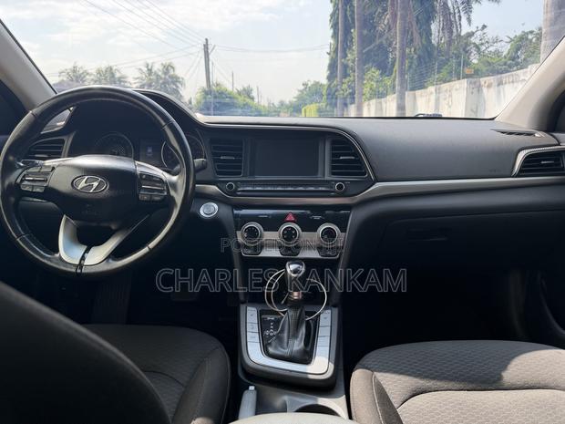 Hyundai Elantra SE 2020 White