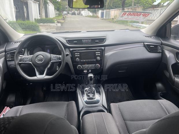 Nissan Qashqai 2018 Black