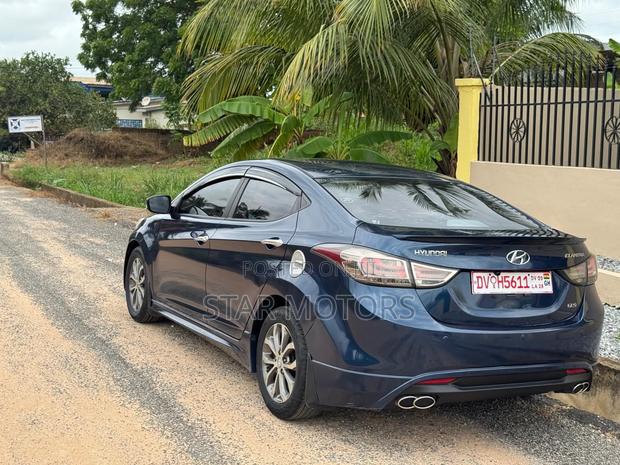 Hyundai Elantra 2014 Blue