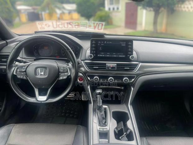 Honda Accord Sport (1.5L 4cyl Turbo CVT) 2019 Black