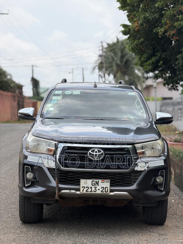 Toyota Hilux 2.4 Diesel 2020 Gray