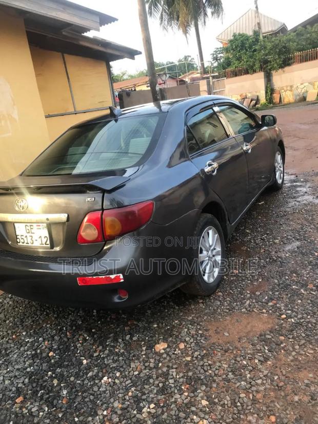 Toyota Corolla LE 4dr Sedan (1.8L 4 cyl 4A) 2009 Gray