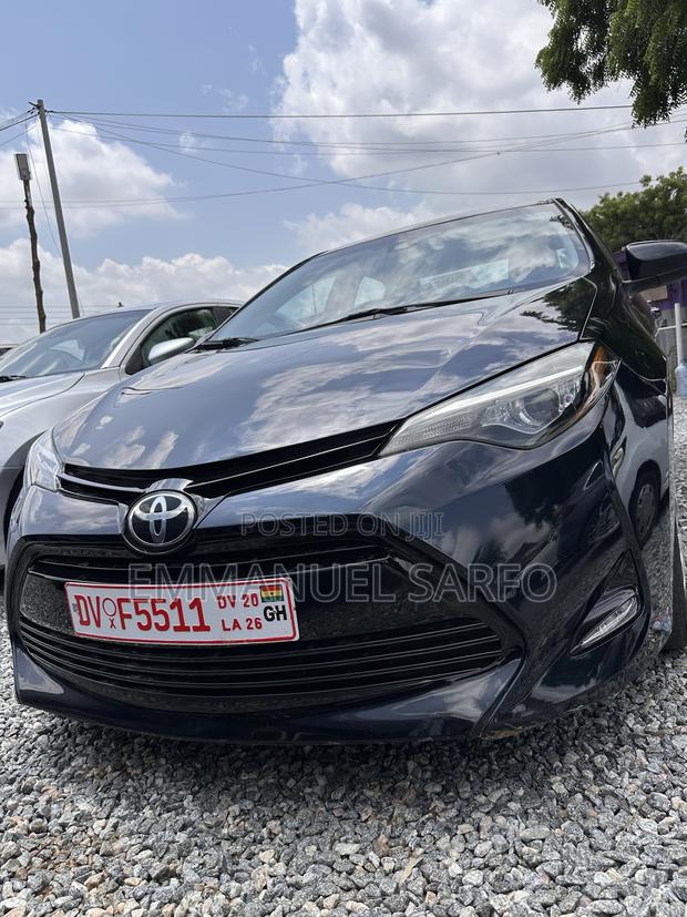 Toyota Corolla LE (1.8L 4cyl 2A) 2018 Black