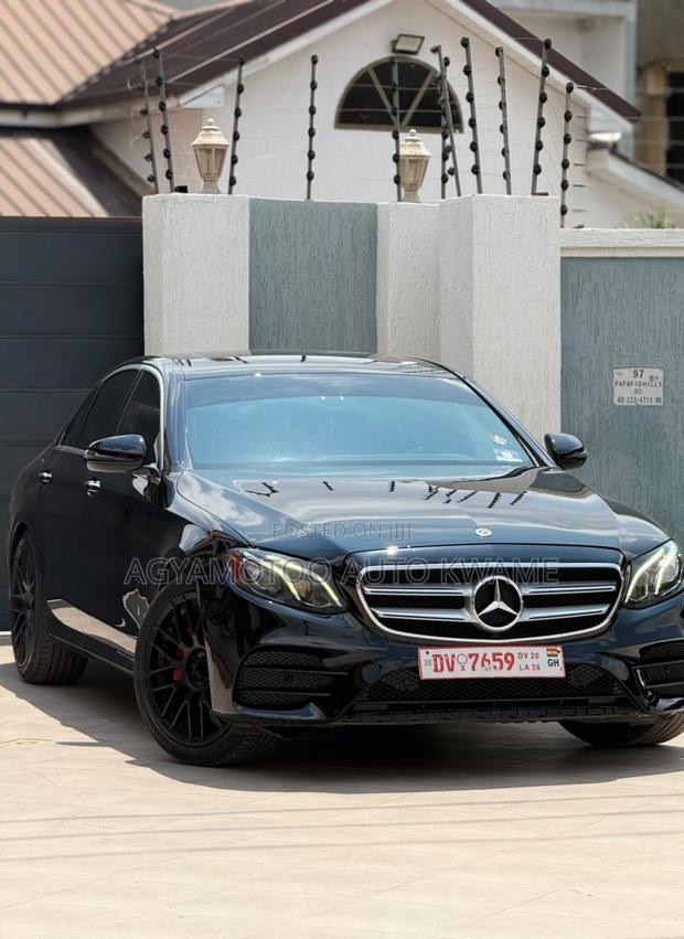 Mercedes-Benz E300 4Matic AWD Sedan (2.0L 4cyl 9A) 2017 Black