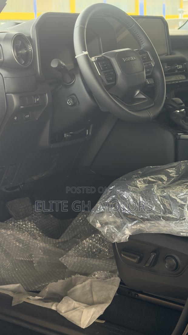 New Toyota Land Cruiser Prado 2025 Black