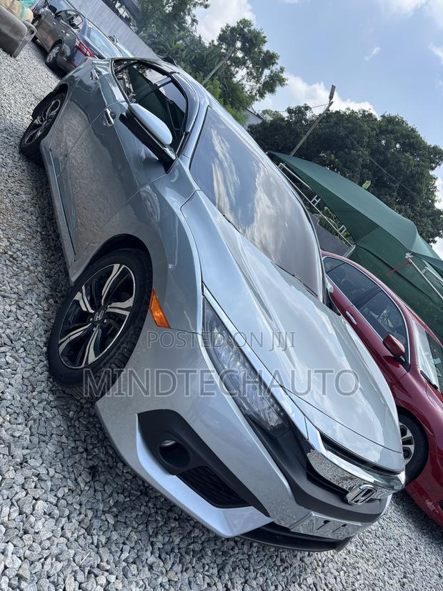 Honda Civic Touring Coupe 2018 Silver