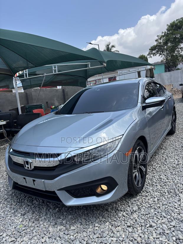 Honda Civic Touring Coupe 2018 Silver