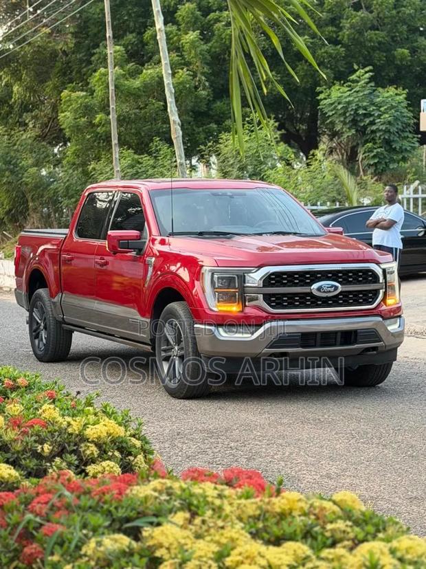 Ford F-150 2022 Red