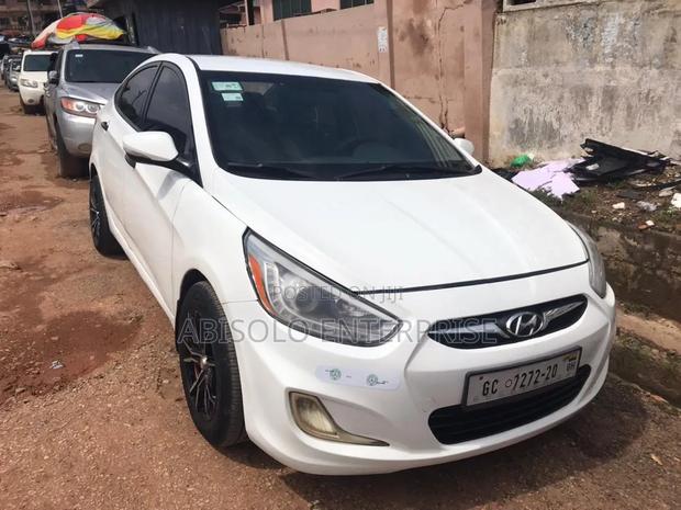 Hyundai Accent SE 2013 White