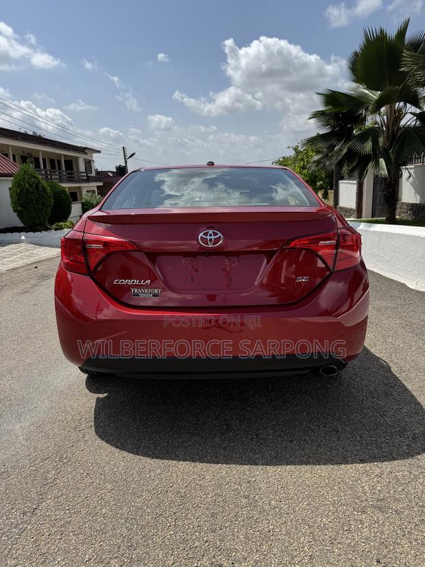 Toyota Corolla XSE (1.8L 4cyl 2A) 2018 Red