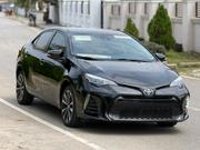 Toyota Corolla SE 4dr Sedan (1.8L 4cyl CVT) 2017 Black for sale
