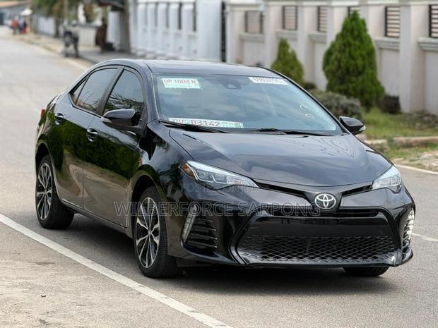 Toyota Corolla SE 4dr Sedan (1.8L 4cyl CVT) 2017 Black