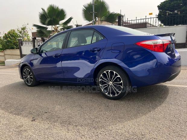 Toyota Corolla S 4dr Sedan (1.8L 4cyl CVT) 2016 Blue