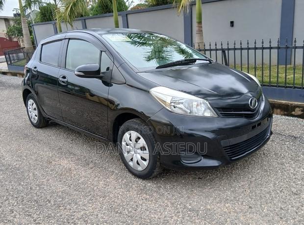 Toyota Vitz 1.0 FWD 3dr 2014 Black