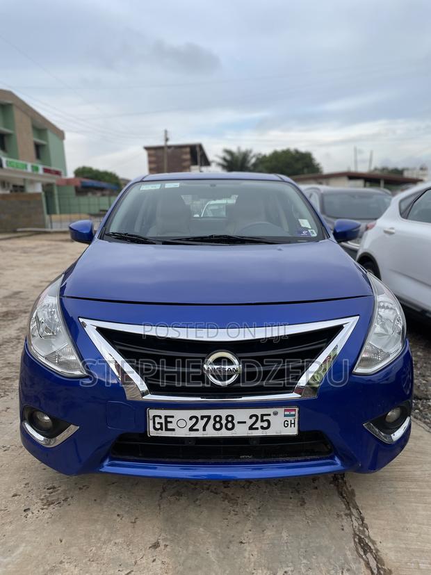 Nissan Versa 1.6 S 2017 Blue