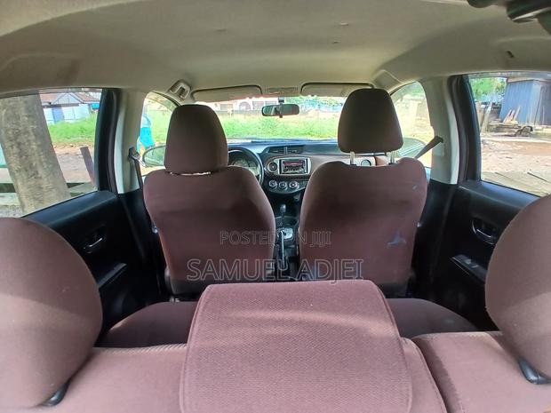 Toyota Vitz 2012 Black