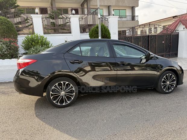 Toyota Corolla S 4dr Sedan (1.8L 4cyl CVT) 2016 Black