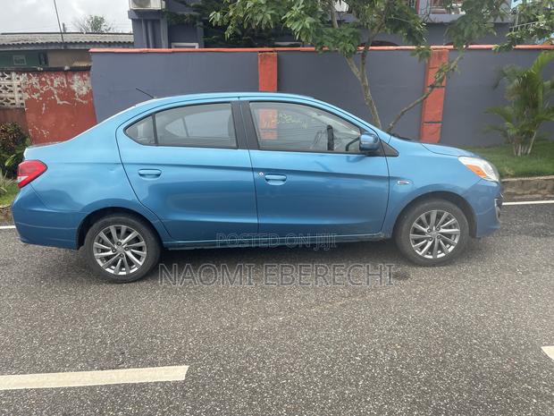 Mitsubishi Mirage SE 2017 Blue