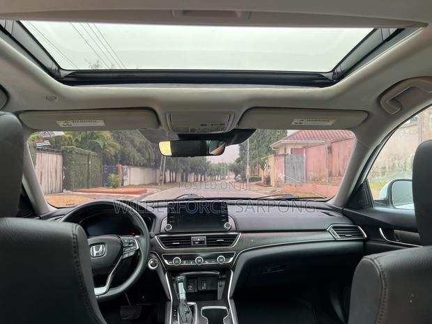 Honda Accord Touring 2018 White