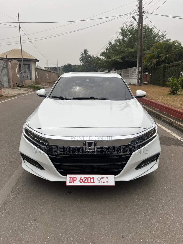 Honda Accord Touring 2018 White