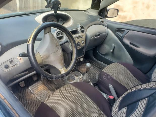 Toyota Echo Sedan 2005 Blue