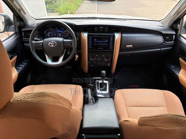 Toyota Fortuner 2.7 AWD 2020 White