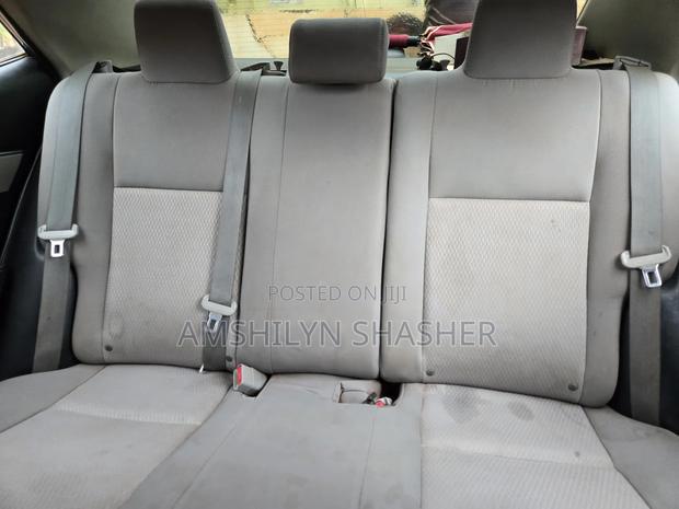 Toyota Corolla L 4dr Sedan (1.8L 4cyl 4A) 2014 Gray