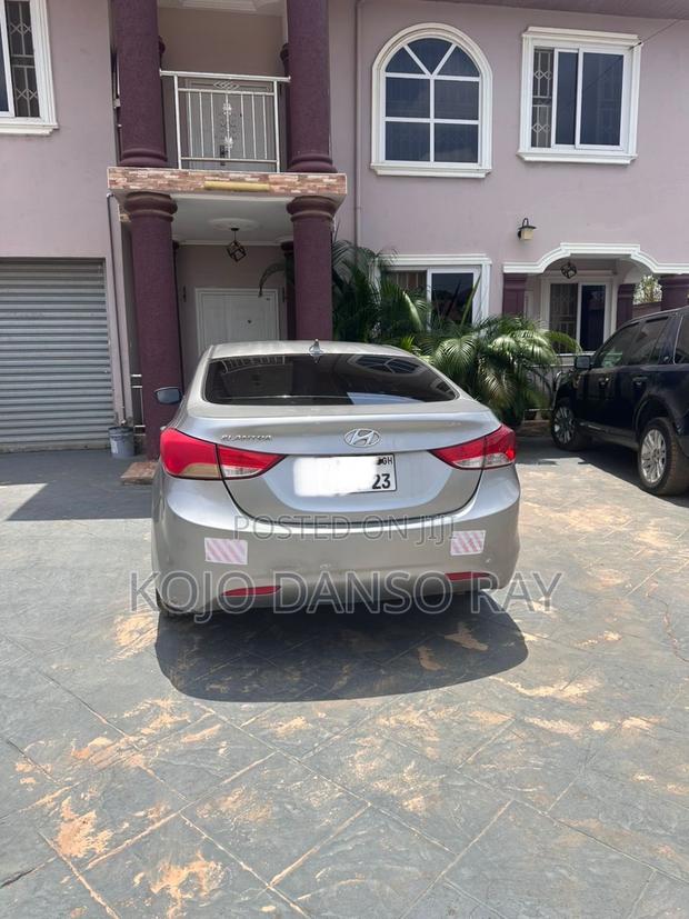 Hyundai Elantra SE 4dr Sedan (1.8L 4cyl 6M) 2014 Silver