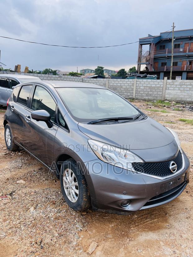 Nissan Note 1.6 Petrol 2015 Gray
