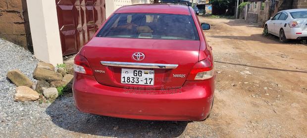 Toyota Yaris 2010 Red