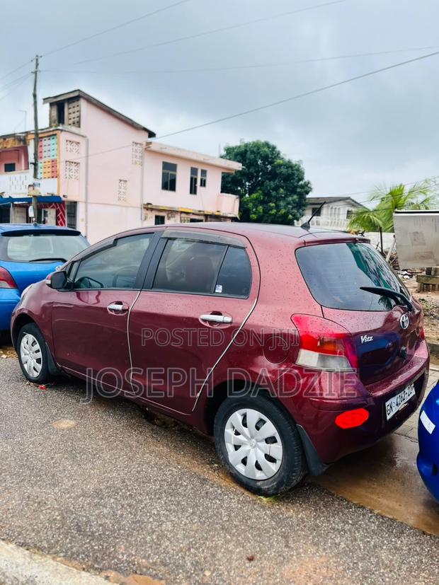 Toyota Vitz 1.5 FWD 3dr 2010 Brown