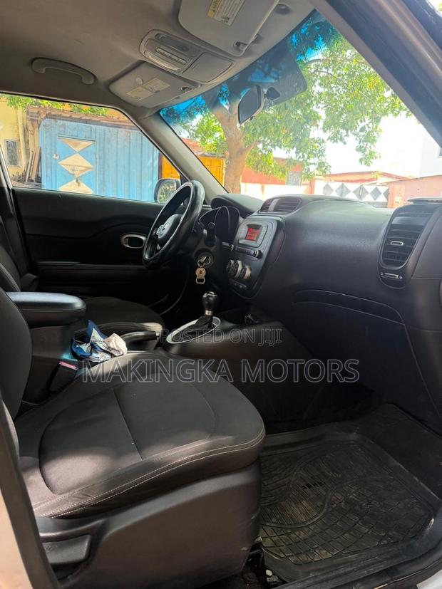 Kia Soul 4dr Wagon (1.6L 4cyl 6A) 2015 Silver