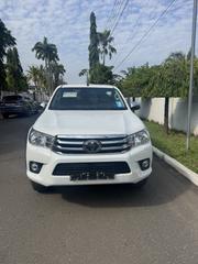 Toyota Hilux 2019 White for sale