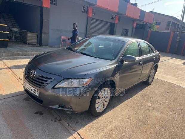 Toyota Camry 2010 Gray
