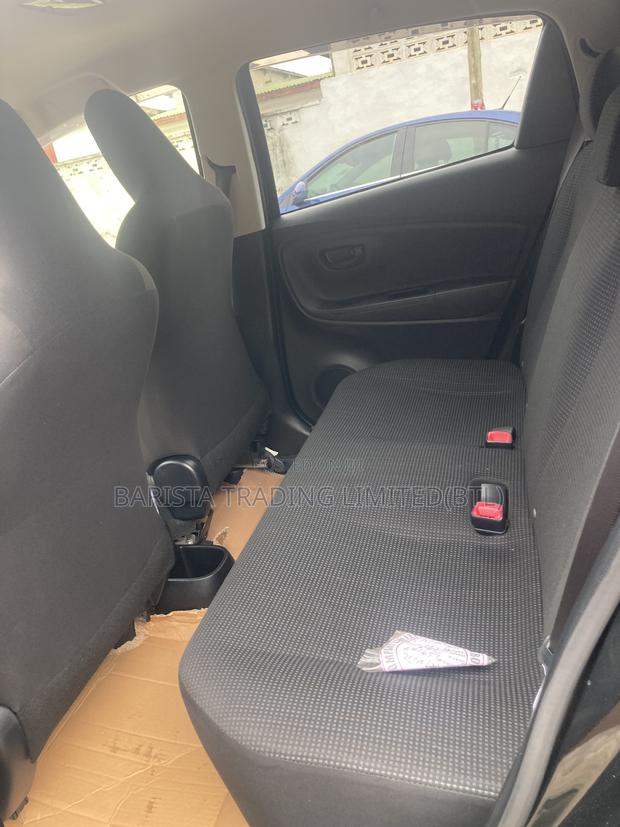 Toyota Vitz 1.3 AWD 5dr 2017 Black