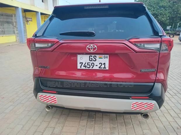Toyota RAV4 Limited AWD 2020 Beige