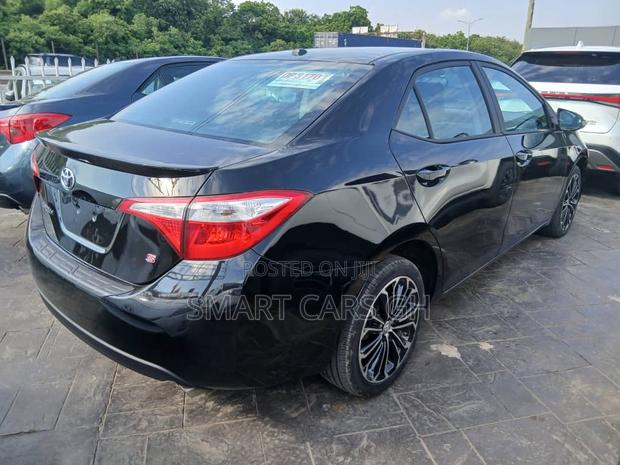 Toyota Corolla 2017 Black