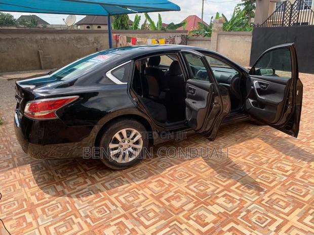 Nissan Altima 2.5 SV 4dr Sedan (2.5L 4cyl CVT) 2015 Black