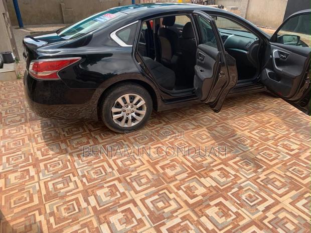Nissan Altima 2.5 SV 4dr Sedan (2.5L 4cyl CVT) 2015 Black