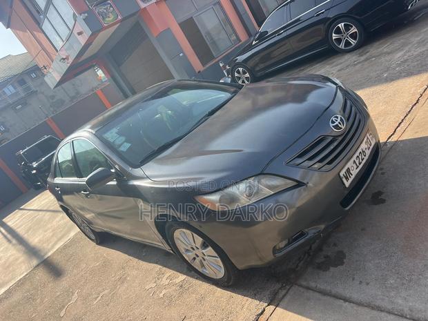 Toyota Camry 2010 Gray