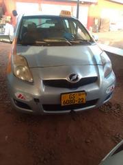 Toyota Vitz 2009 Yellow for sale