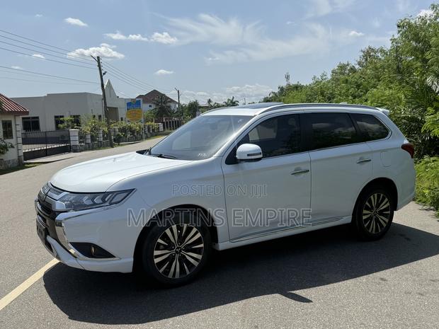 Mitsubishi Outlander 2.0 PHEV AWD 2021 White