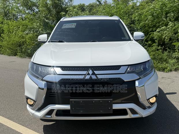 Mitsubishi Outlander 2.0 PHEV AWD 2021 White