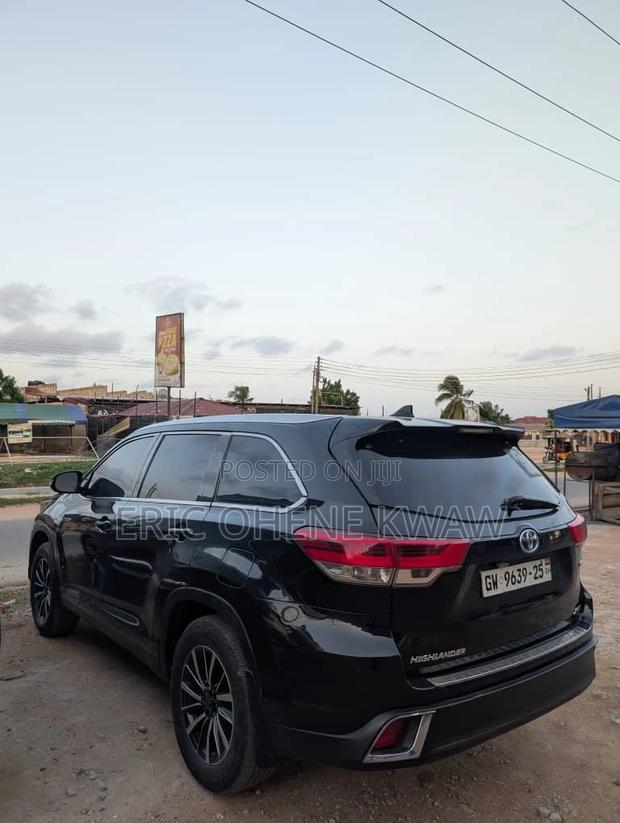 Toyota Highlander SE 2019 Black