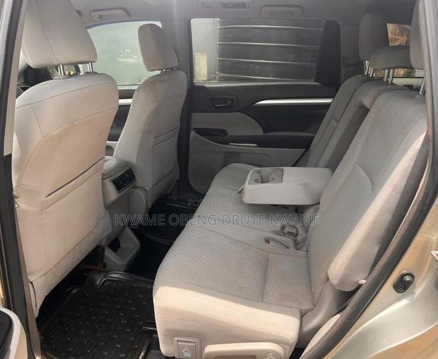 Toyota Highlander Limited 4dr SUV (3.5L 6cyl 6A) 2015 Silver